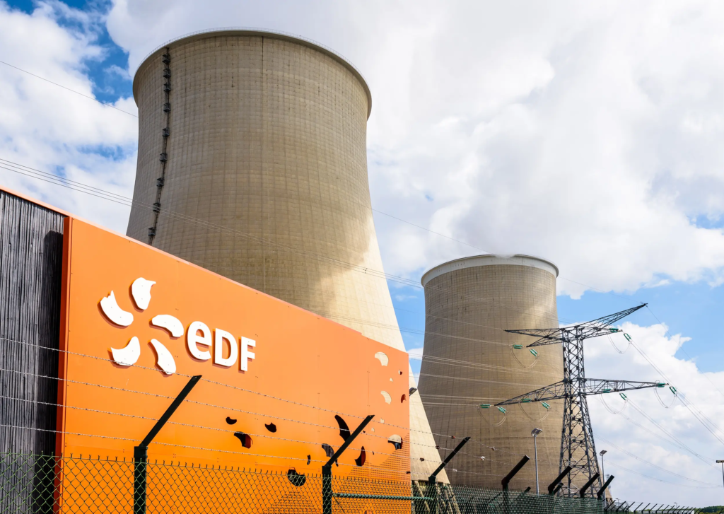 Centrale nucléaire d'EDF, entreprise détenue à 100 % par l'État depuis la nationalisation EDF de 2023