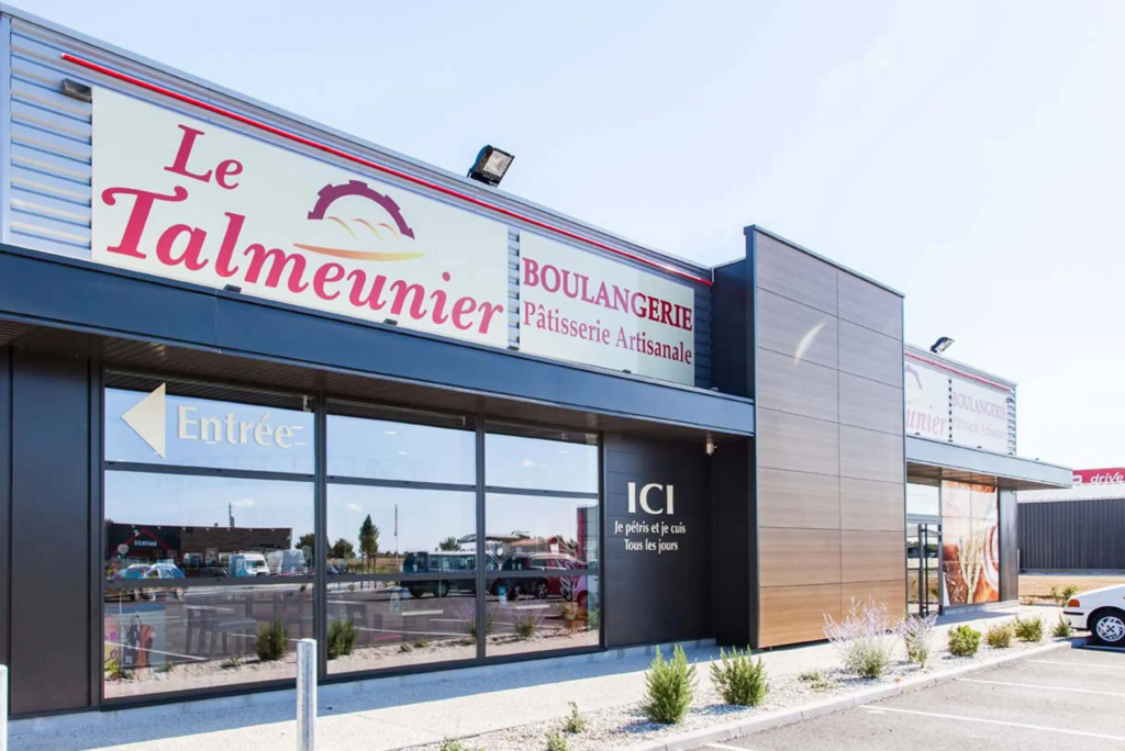 Devanture de la boulangerie Le Talmeunier Ferrières